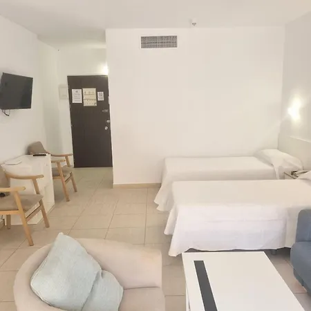 Pyr And Pool Ii 公寓 丰希罗拉