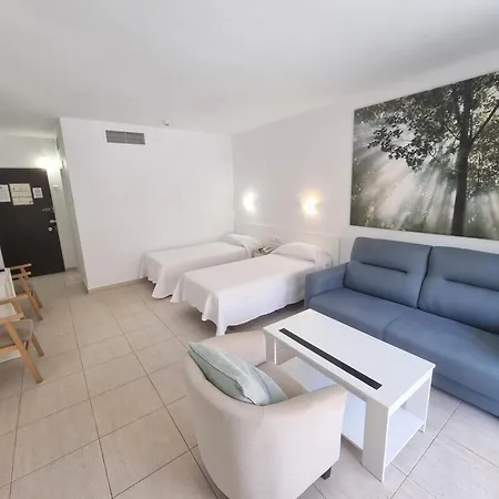 Pyr And Pool Ii * 丰希罗拉