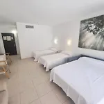 Pyr Beach&pool Ii